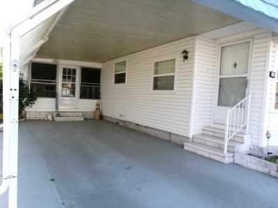 Photo 3 of 5 of home located at 7100 Ulmerton Rd Lot 2048 Largo, FL 33771