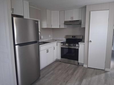 Photo 3 of 8 of home located at 7403 46th Avenue North Lot 52 Saint Petersburg, FL 33709