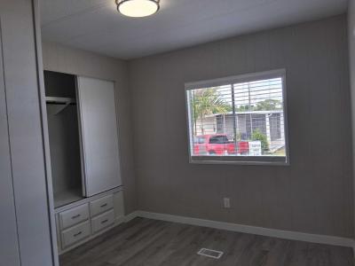 Photo 4 of 8 of home located at 7403 46th Avenue North Lot 52 Saint Petersburg, FL 33709