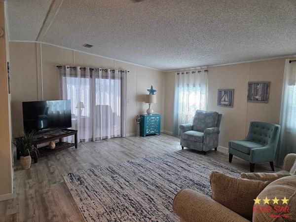 1990 Palm Harbor  Home