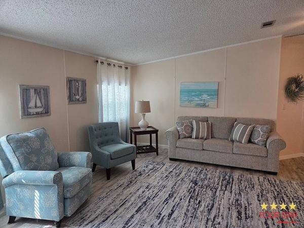1990 Palm Harbor  Home