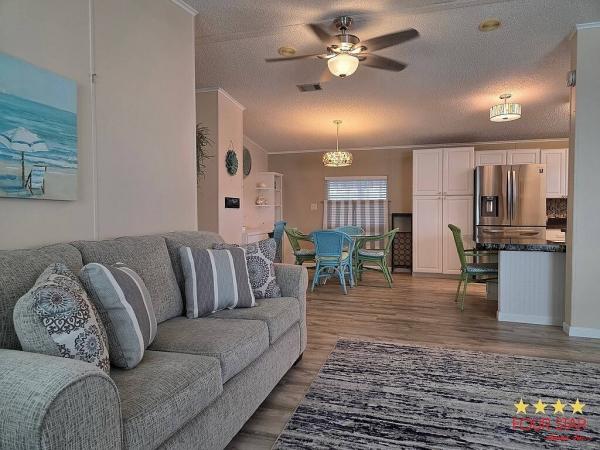 1990 Palm Harbor  Home