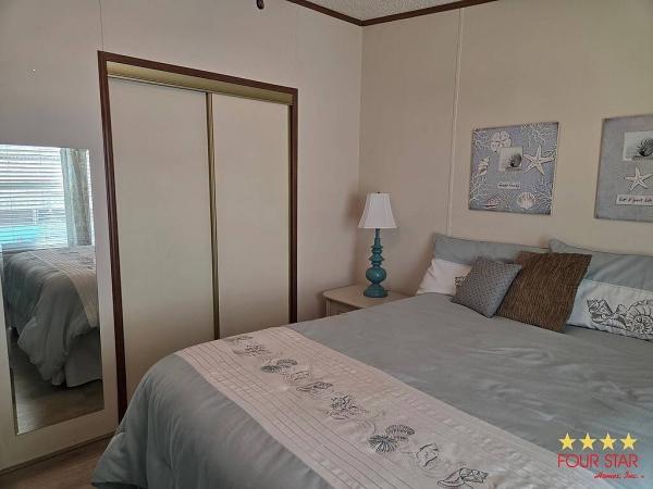 1990 Palm Harbor  Home