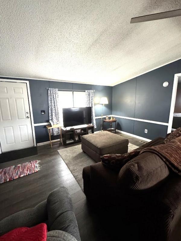 1990 Century Manufactured Home