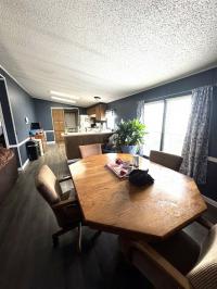 1990 Century Manufactured Home
