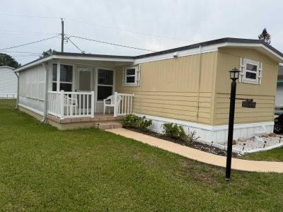 Mobile Home at 918 Reed Canal Rd Lot 231 South Daytona, FL 32119
