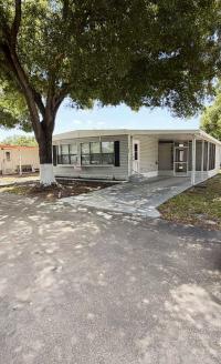 1983 AGE 45+ PARK Mobile Home