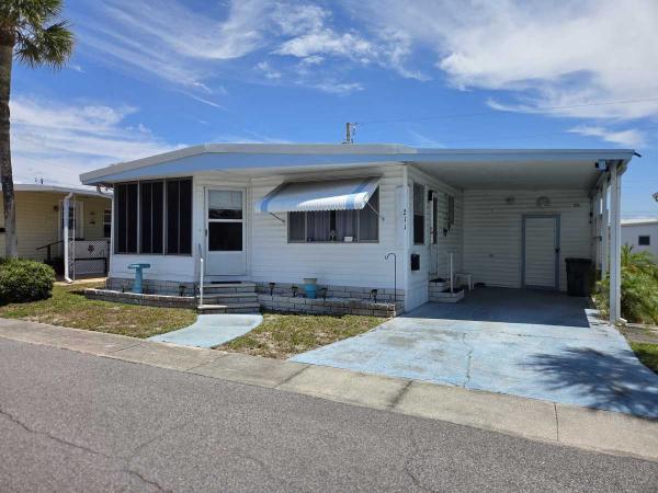 Photo 1 of 2 of home located at 211 Beechwood Ln Largo, FL 33770