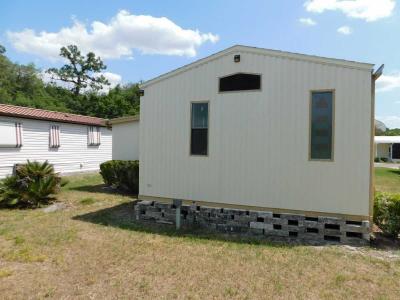 Photo 4 of 34 of home located at 38409 Spreading Oaks Blvd. Zephyrhills, FL 33541