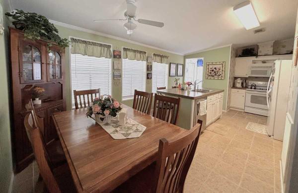 2005 Mobile Home
