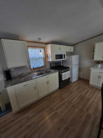 Photo 4 of 23 of home located at 157 Mayfair Road Vadnais Heights, MN 55127
