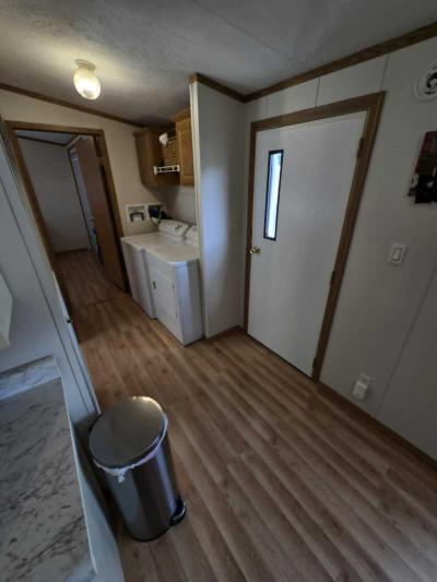 Photo 5 of 23 of home located at 157 Mayfair Road Vadnais Heights, MN 55127