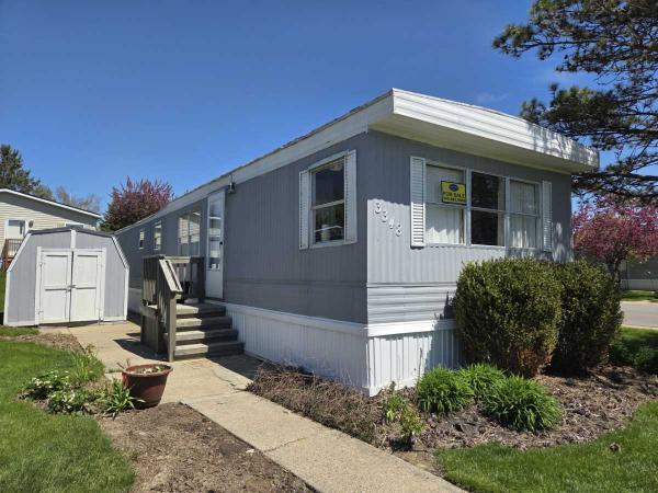 1975 Castle Manufactured Home