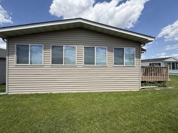 2001 SHAMROCK CUSTOM ORDER Manufactured Home