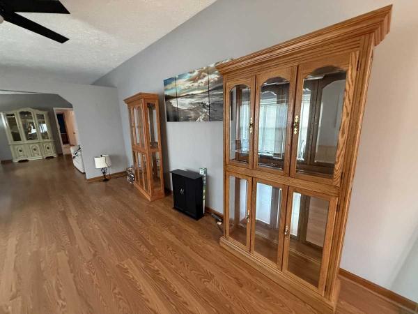 2001 SHAMROCK CUSTOM ORDER Manufactured Home