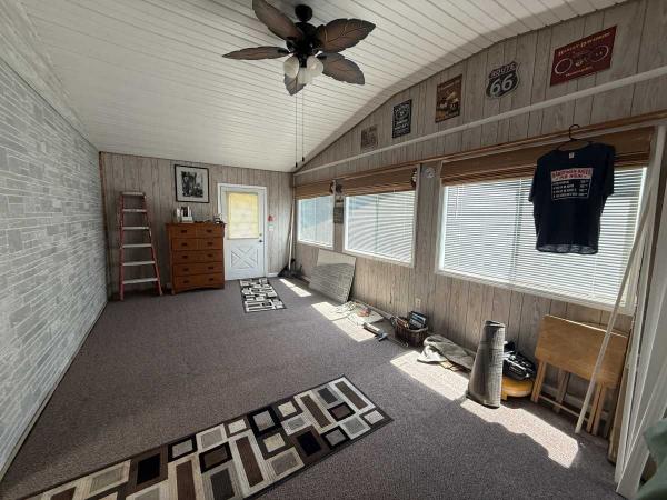 2001 SHAMROCK CUSTOM ORDER Manufactured Home