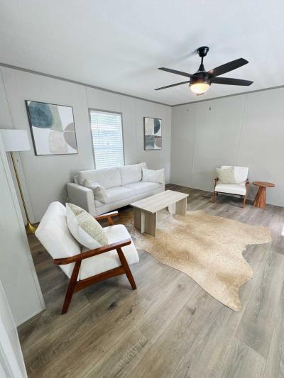 Photo 3 of 6 of home located at 923 Bens Lane Huffman, TX 77336