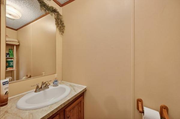 2000 Schultz Mobile Home