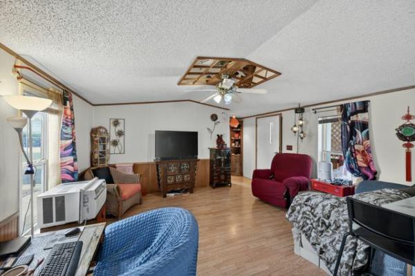 2000 Schultz Mobile Home