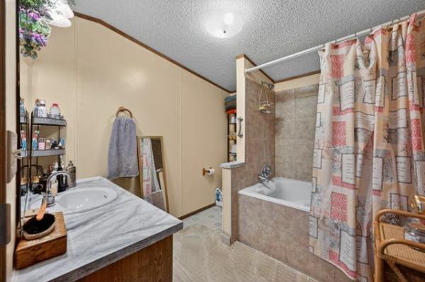 2000 Schultz Mobile Home