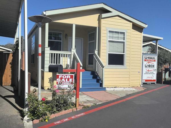 2014 Champion Home Builders Inc. Mobile Home For Sale