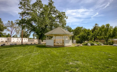 Photo 5 of 7 of home located at 19555 Tunnel Rd Redding, CA 96003