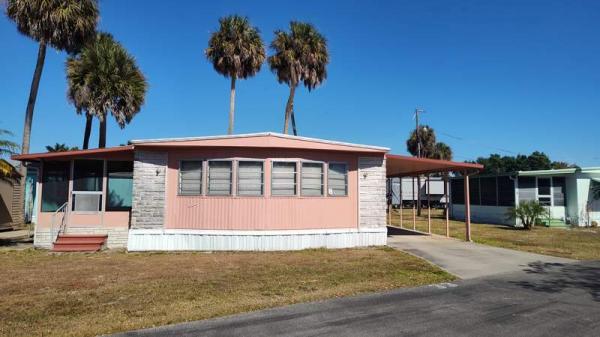 Photo 1 of 2 of home located at 647 Nuna Ave #033 Fort Myers, FL 33905