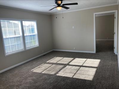 Photo 4 of 6 of home located at 1168 Herrington Monroe, MI 48161