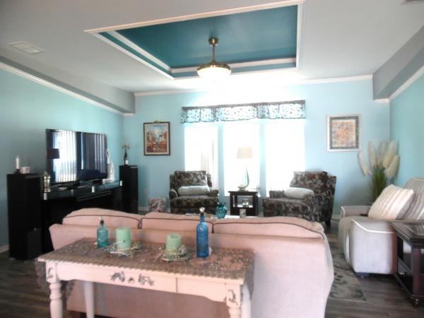 2006 Homes of Merit T14126 Mobile Home
