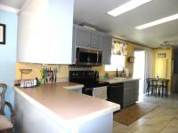 2006 Homes of Merit T14126 Mobile Home