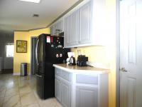 2006 Homes of Merit T14126 Mobile Home