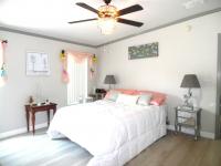2006 Homes of Merit T14126 Mobile Home