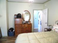 2006 Homes of Merit T14126 Mobile Home