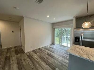 Photo 5 of 21 of home located at 34873 Robins Song Road Zephyrhills, FL 33541
