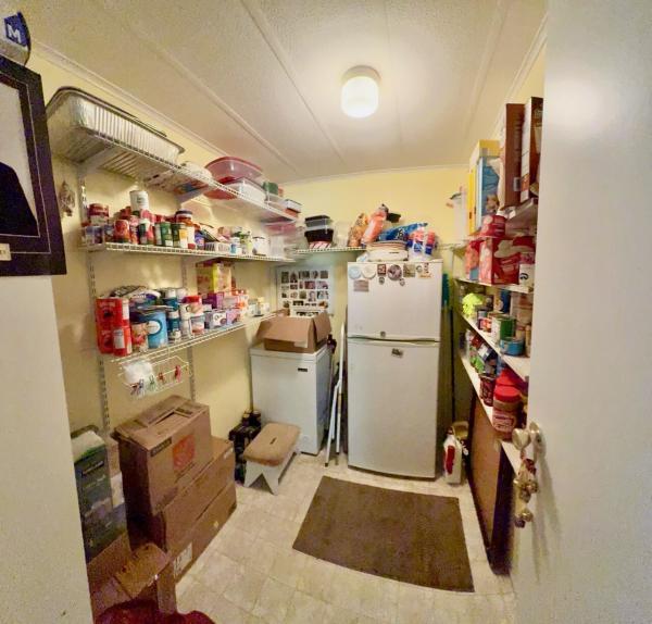 1983 Mobile Home