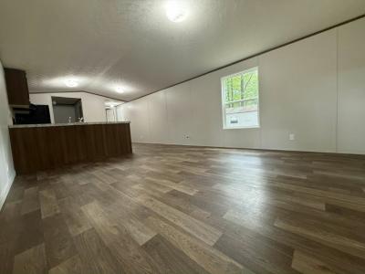 Photo 4 of 10 of home located at 7400 Glen Leaf Dr., #129 Shreveport, LA 71129