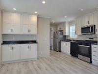 2022 Champion RA1670216 Mobile Home