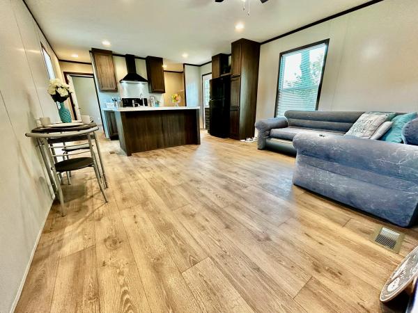 2023 Clayton Homes Inc MIYO Mobile Home