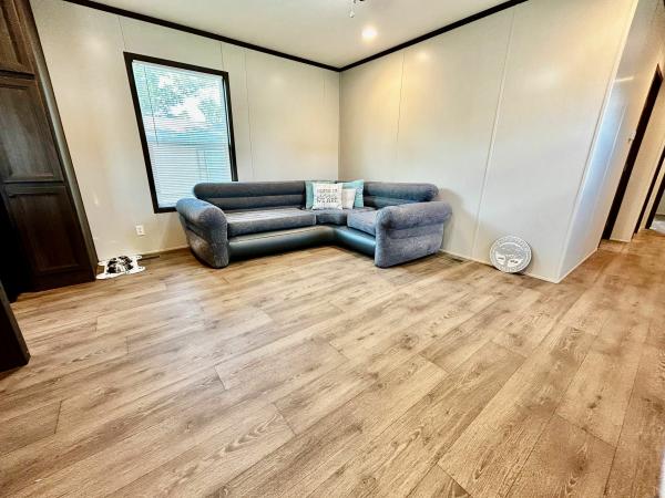 2023 Clayton Homes Inc MIYO Mobile Home