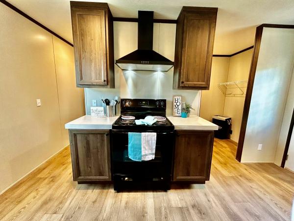 2023 Clayton Homes Inc MIYO Mobile Home
