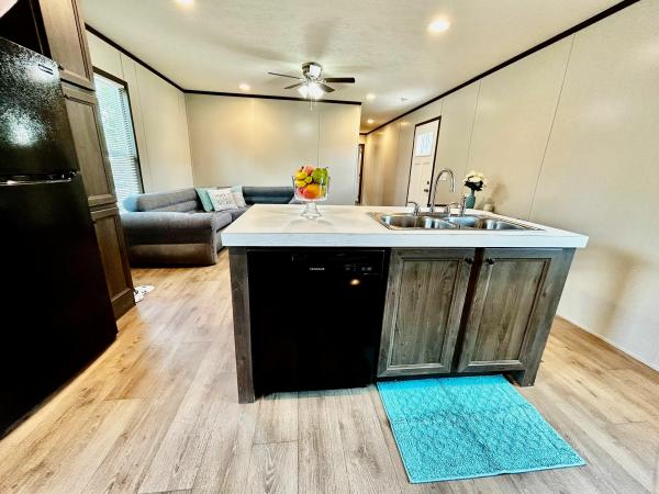 2023 Clayton Homes Inc MIYO Mobile Home