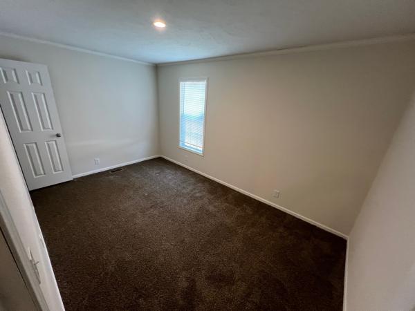 2019 Champion RA1670217 Mobile Home