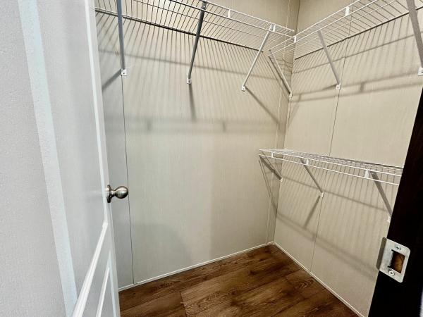 2023 Clayton Homes Inc MIYO Mobile Home