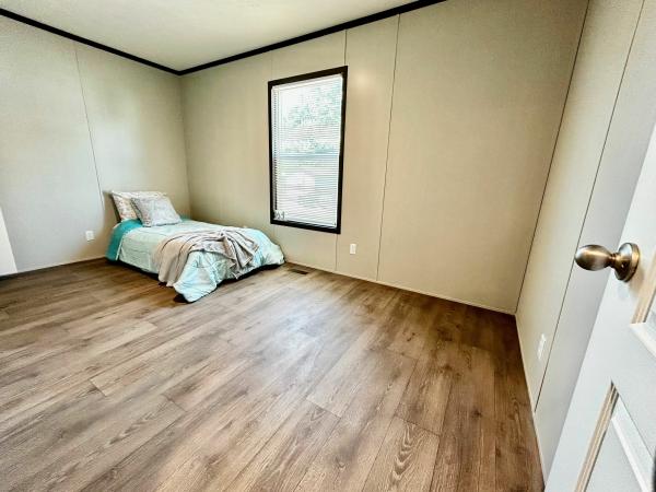 2023 Clayton Homes Inc MIYO Mobile Home