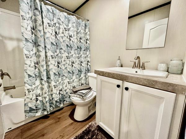 2023 Clayton Homes Inc MIYO Mobile Home