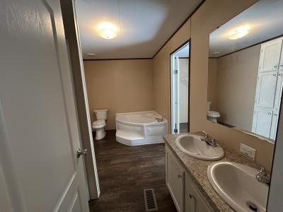 Photo 4 of 10 of home located at 7494 Golf Vista Blvd. #296 San Antonio, TX 78244