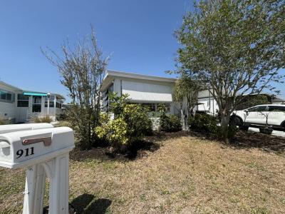 Mobile Home at 911 Roseau Avenue Venice, FL 34285