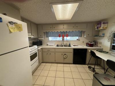 Photo 5 of 15 of home located at 911 Roseau Avenue Venice, FL 34285