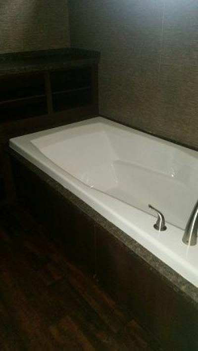 Mobile Home at 121 Sara Lane Huntsville, TX 77340