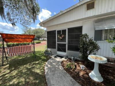 Photo 2 of 20 of home located at 122 Hill Circle Leesburg, FL 34788